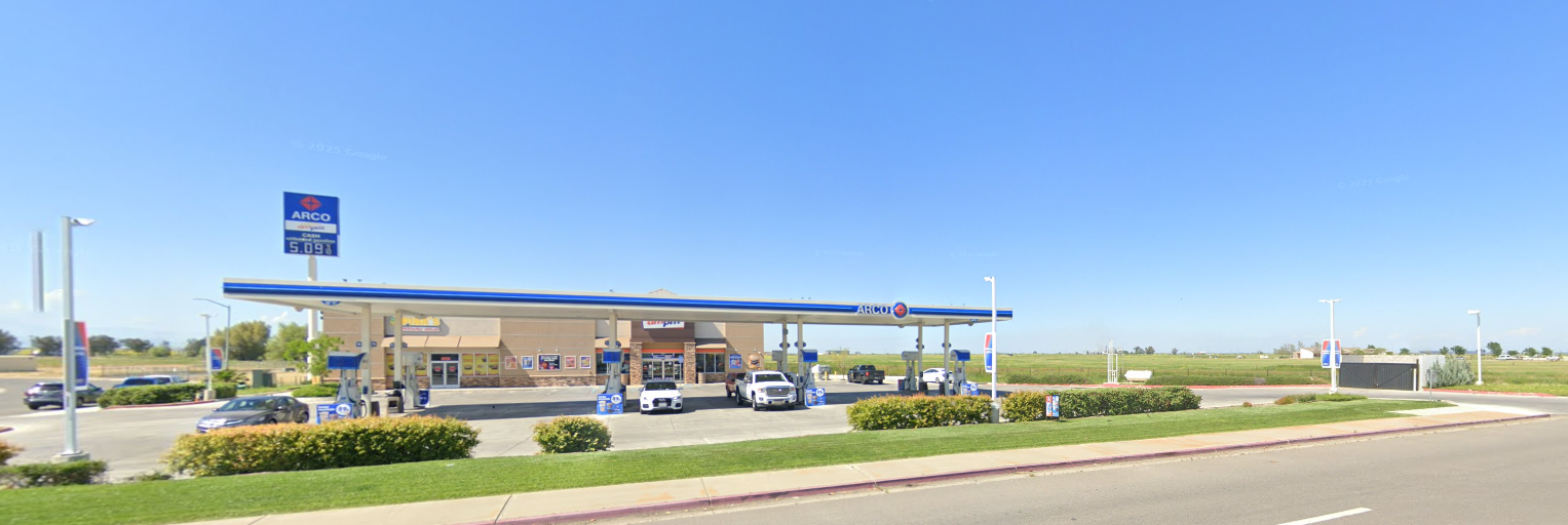 ARCO ampm Williams